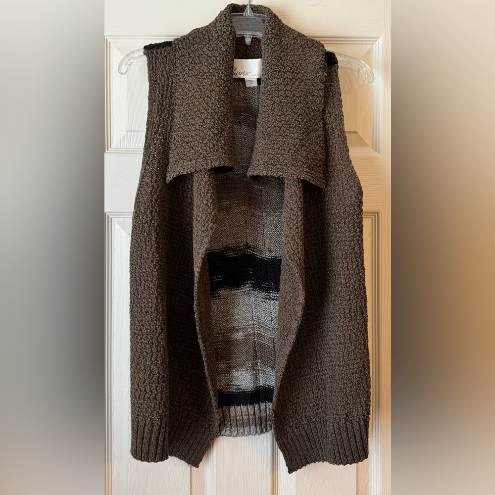 Curio New York Brown Multicolor Vest  - size Medium